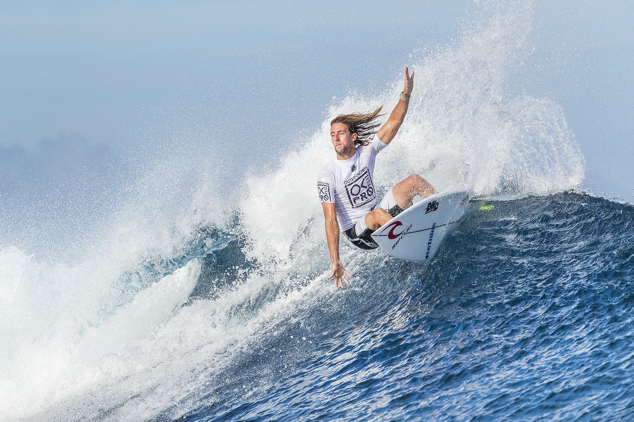 Wilkinson Performs at Cloudbreak