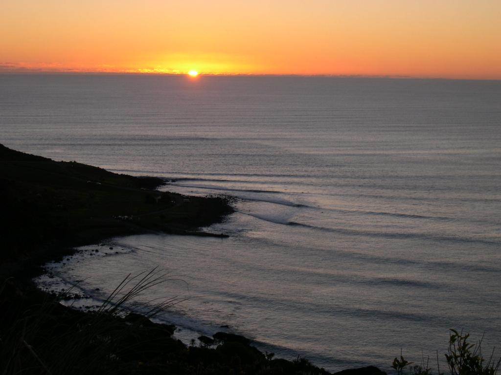 Raglan at Sunset