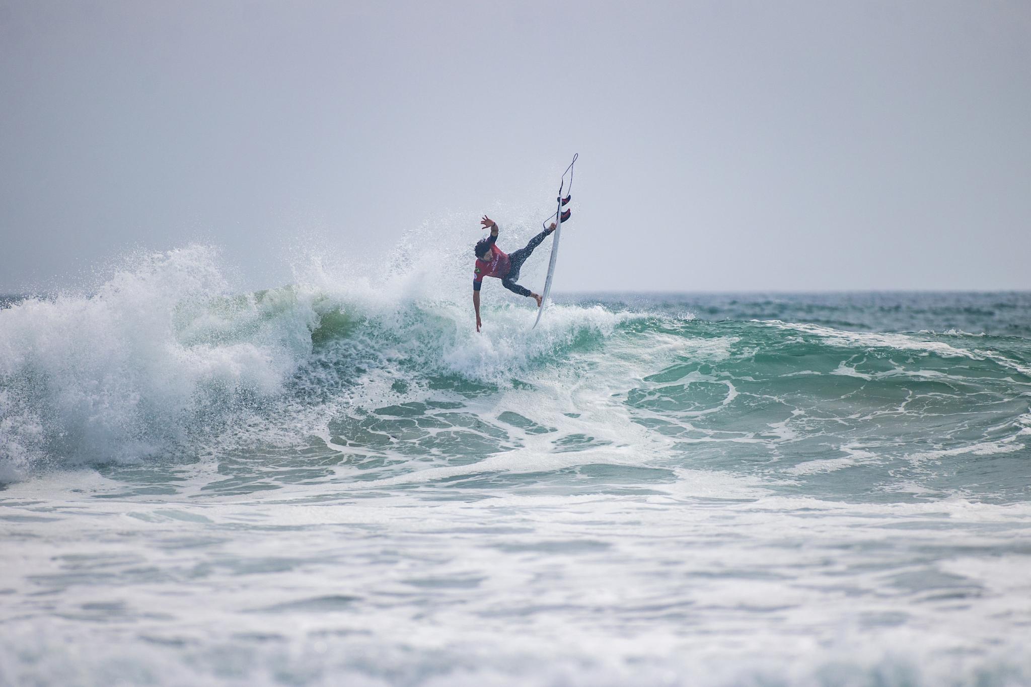 Yago Dora in the air