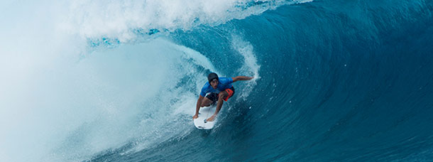 near-perfect 9.87 from Jeremy Flores (FRA) early in the Final secured his victory