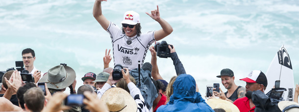 Jordy Smith Dominates at Sunset